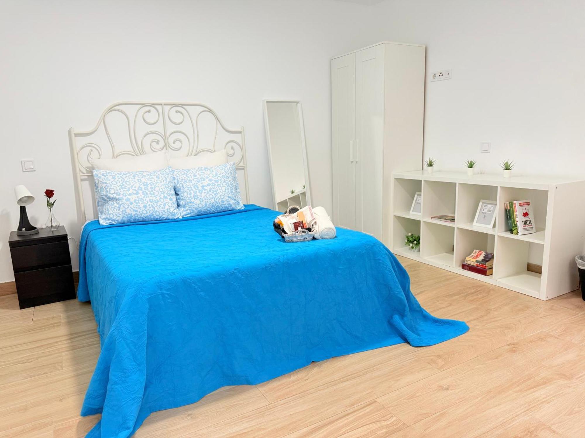 Rosa Rooms, Habitacion Con Bano Privado Pozuelo de Alarcón Esterno foto