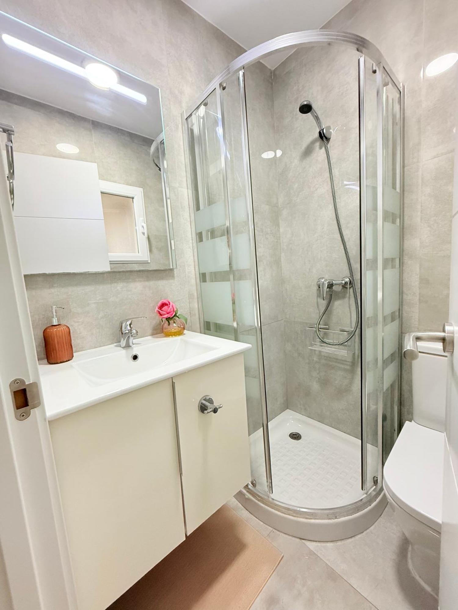 Rosa Rooms, Habitacion Con Bano Privado Pozuelo de Alarcón Esterno foto